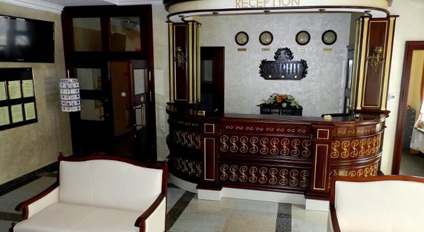 فندق غارني مينسك المظهر الخارجي الصورة
